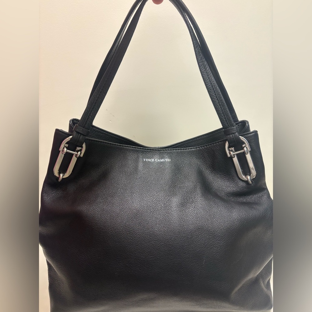 Vince Camuto Black pebble Leather Shoulder hobo bag silver hardware excellent